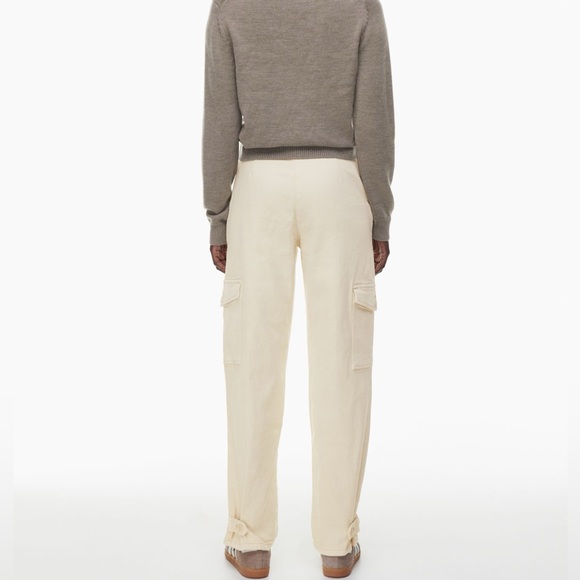 Aritzia Wilfred Free Modern Cargo Pant - Picture 8 of 16
